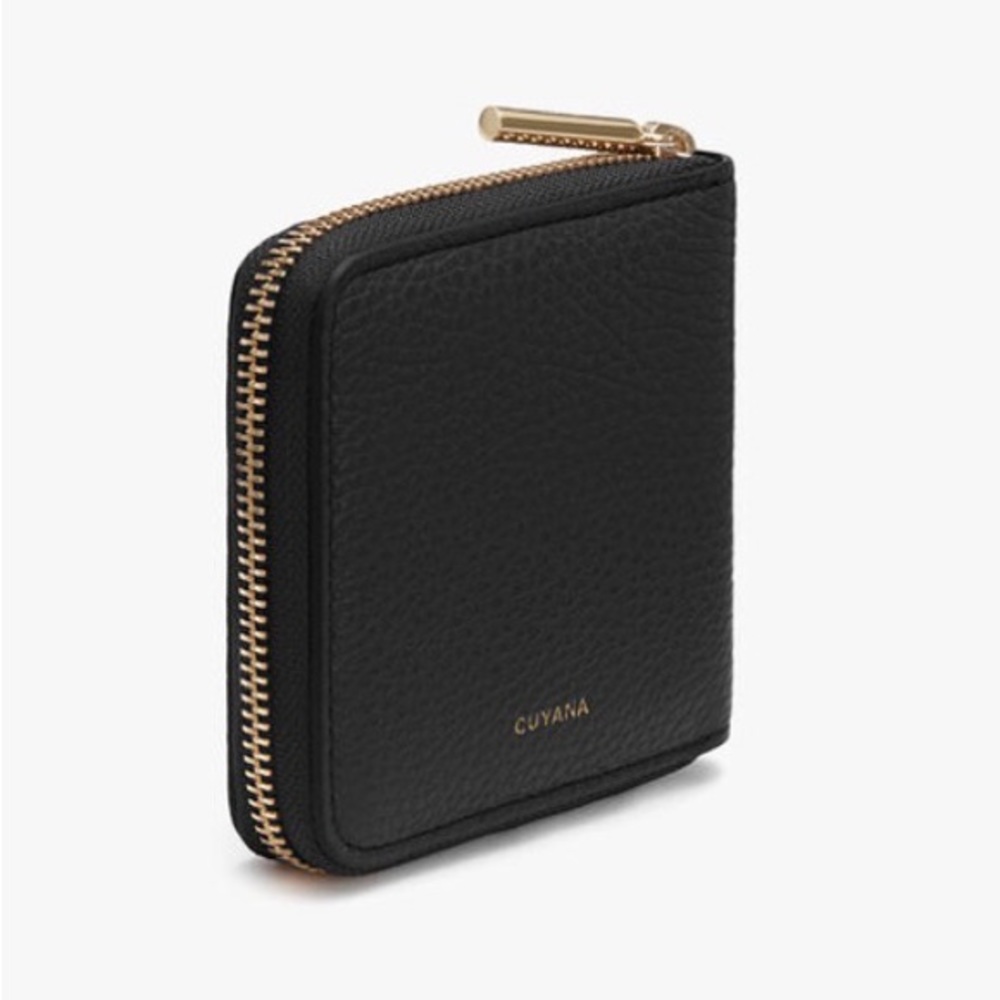 Cuyana small classic zip around wallet